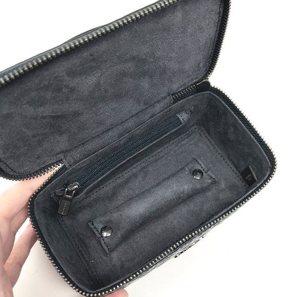 🦋LAST ONE🦋Cosmetic Jewelry Signature Case - Picture 5 of 7